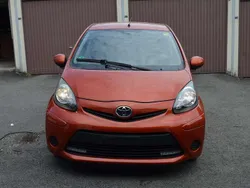 Orange Gebraucht 2013 Toyota Aygo Kleinwagen | 4.500 € (Fairer Preis)