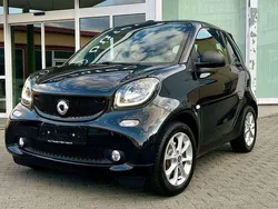 Deep black Gebraucht 2019 Smart ForTwo Cabrio Cabrio | 17.990 € (Fairer Preis)