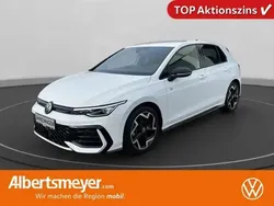 Weiß Gebraucht 2024 VW Golf VIII R-line Limousine | 30.749 € (Fairer Preis)