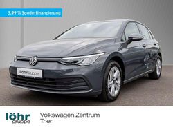 Grau Gebraucht 2021 VW Golf VIII Life Limousine | 17.980 € (Fairer Preis)
