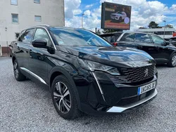 Schwarz Gebraucht 2022 Peugeot 5008 Allure Van / Kleinbus | 22.015 € (Fairer Preis)