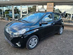 Schwarz Neu 2024 Hyundai i10 Select Kleinwagen | 14.900 € (Guter Preis)