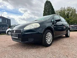 Schwarz Gebraucht 2009 Fiat Grande Punto Active Kleinwagen | 1.950 € (Fairer Preis)