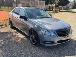 Grau Gebraucht 2011 Mercedes E350 Limousine | 13.400 € (Fairer Preis)