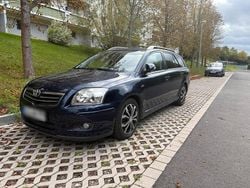 Blau Gebraucht 2006 Toyota Avensis T2 Kombi | 2.250 € (Guter Preis)