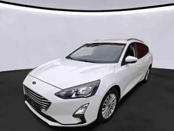 Frozen white Gebraucht 2021 Ford Focus Titanium X Kombi | 19.900 € (Guter Preis)