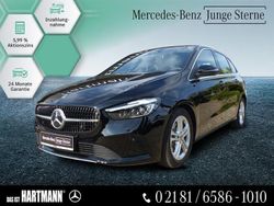 Nachtschwarz Gebraucht 2024 Mercedes B200 Advanced Van / Kleinbus | 31.220 € (Guter Preis)