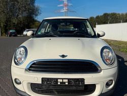 Weiß Gebraucht 2013 Mini ONE Kleinwagen | 4.500 € (Fairer Preis)