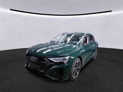Grün Gebraucht 2023 Audi Q8 e-tron S-Line SUV | 59.870 € (Fairer Preis)