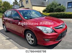 Rot Gebraucht 2012 Hyundai i30 Classic Kombi | 3.499 € (Guter Preis)