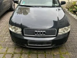Schwarz Gebraucht 2001 Audi A4 Limousine | 1.000 € (Superpreis)