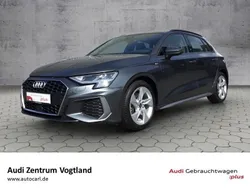 Grau Gebraucht 2023 Audi A3 Sportback S-Line Limousine | 37.980 € (Etwas zu teuer)