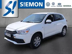 Weiss Gebraucht 2018 Mitsubishi ASX Basis SUV | 11.830 € (Fairer Preis)