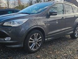 Grau Gebraucht 2014 Ford Kuga Individual SUV | 7.500 € (Guter Preis)