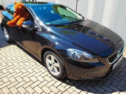Schwarz Gebraucht 2018 Volvo V40 Kinetic Kombi | 17.511 € (Fairer Preis)