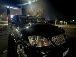 Blau Gebraucht 2007 Mercedes 320 SUV | 5.500 €