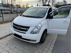 Weiß Gebraucht 2012 Hyundai H-1 Premium Van / Kleinbus | 13.500 € (Etwas zu teuer)