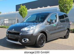Grau Gebraucht 2015 Peugeot Partner Tepee Van / Kleinbus | 13.999 € (Teuer)
