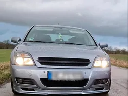 Grau Gebraucht 2004 Opel Vectra GTS Limousine | 2.100 € (Fairer Preis)