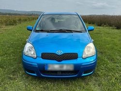 Blau Gebraucht 2003 Toyota Yaris Kleinwagen | 3.000 €