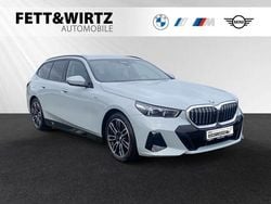 Brooklyn grau metallic Gebraucht 2024 BMW 540 Comfort Edition Kombi | 59.900 € (Guter Preis)
