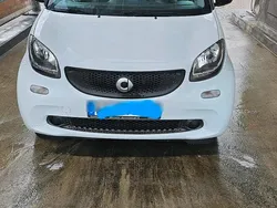 Weiß Gebraucht 2015 Smart ForTwo Coupé Coupé | 7.850 € (Fairer Preis)