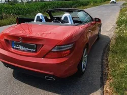 Rot Gebraucht 2011 Mercedes SLK350 Edition 1 Cabrio | 25.800 € (Etwas zu teuer)