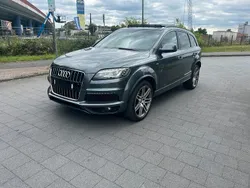 Grün Gebraucht 2009 Audi Q7 S-Line SUV | 11.999 € (Etwas zu teuer)