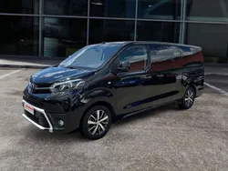 Graphitschwarz metallic Gebraucht 2023 Toyota Proace Verso Executive Kombi | 44.990 € (Teuer)