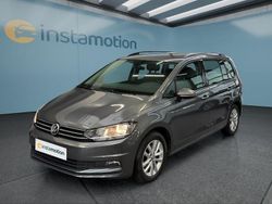 Grau Gebraucht 2019 VW Touran Van / Kleinbus | 20.399 € (Fairer Preis)