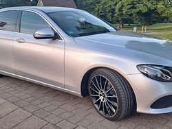 Silber Gebraucht 2018 Mercedes E200 AMG Limousine | 22.999 € (Fairer Preis)