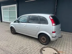 Silber Gebraucht 2005 Opel Meriva Van / Kleinbus | 2.400 € (Guter Preis)