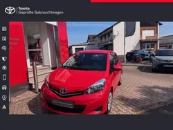Rot Gebraucht 2014 Toyota Yaris Life Limousine | 9.990 € (Teuer)