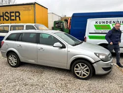 Gebraucht 2010 Opel Astra Selection Kombi | 250 €