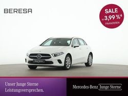 Weiß Gebraucht 2022 Mercedes A250 Style Limousine | 22.980 € (Guter Preis)