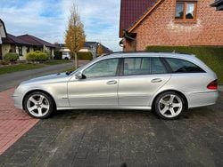 Silber Gebraucht 2009 Mercedes E280 Avantgarde Kombi | 3.750 € (Fairer Preis)