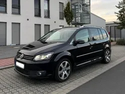 Schwarz Gebraucht 2012 VW Touran Highline Van / Kleinbus | 10.000 € (Fairer Preis)