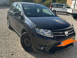 Schwarz Gebraucht 2013 Dacia Sandero Kleinwagen | 3.650 €