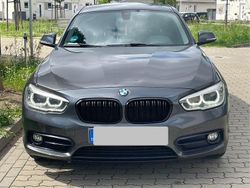Grau Gebraucht 2016 BMW 118 Sport Line Kleinwagen | 10.499 € (Etwas zu teuer)