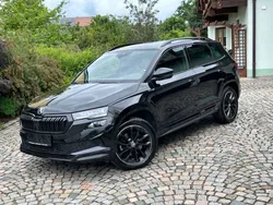 Schwarzmagic perleffekt Gebraucht 2023 Skoda Karoq SportLine SUV | 36.880 € (Fairer Preis)