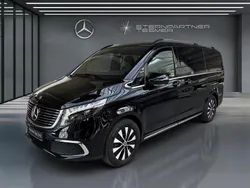 Obsidianschwarz metallic Gebraucht 2024 Mercedes EQV300 Avantgarde Van / Kleinbus | 49.878 € (Fairer Preis)