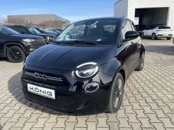 Schwarz Gebraucht 2022 Fiat 500e Icon Kleinwagen | 15.990 € (Guter Preis)