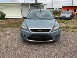 Grau Gebraucht 2009 Ford Focus Titanium Kombi | 2.250 € (Guter Preis)
