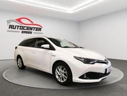 Super white 2 Gebraucht 2016 Toyota Auris Hybrid Edition-S Kombi | 11.990 € (Fairer Preis)