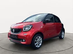 Rot Gebraucht 2016 Smart ForFour Limousine | 8.980 € (Fairer Preis)
