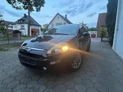 Schwarz Gebraucht 2010 Fiat Punto Kleinwagen | 2.200 €