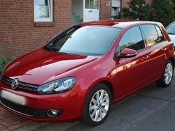 Rot Gebraucht 2010 VW Golf VI Highline Kombi | 8.950 €