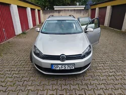Grau Gebraucht 2011 VW Golf VI Comfortline Kombi | 3.000 € (Guter Preis)