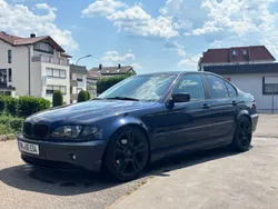 Blau Gebraucht 2002 BMW 318 Performance Limousine | 4.400 € (Teuer)