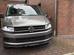 Beige Gebraucht 2015 VW T6 Trendline Van | 29.990 € (Etwas zu teuer)